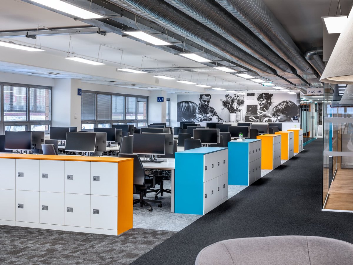 Tesco, realizace Lockers, pohled 8