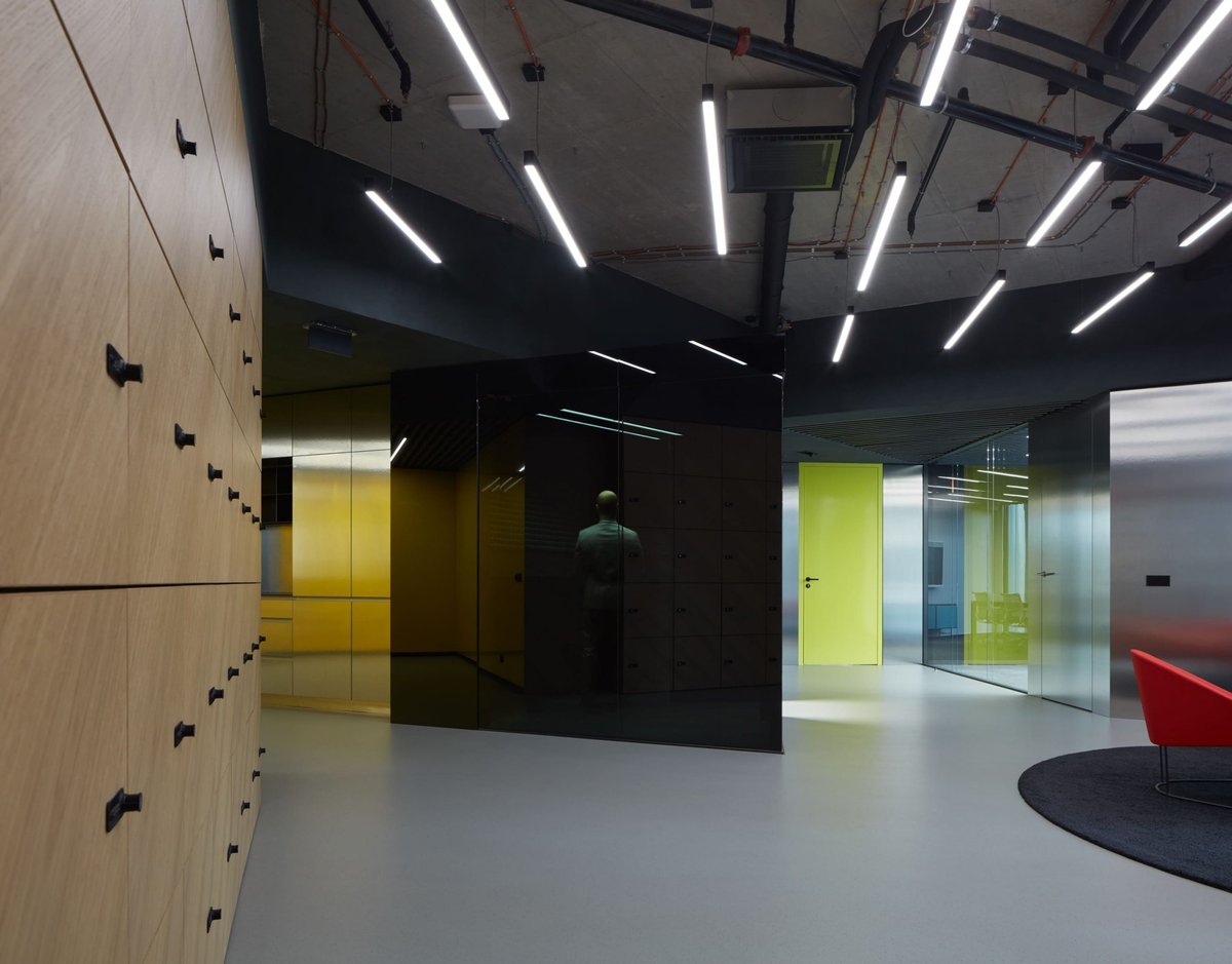 EOH IT Hub, realizace Lockers, pohled 3