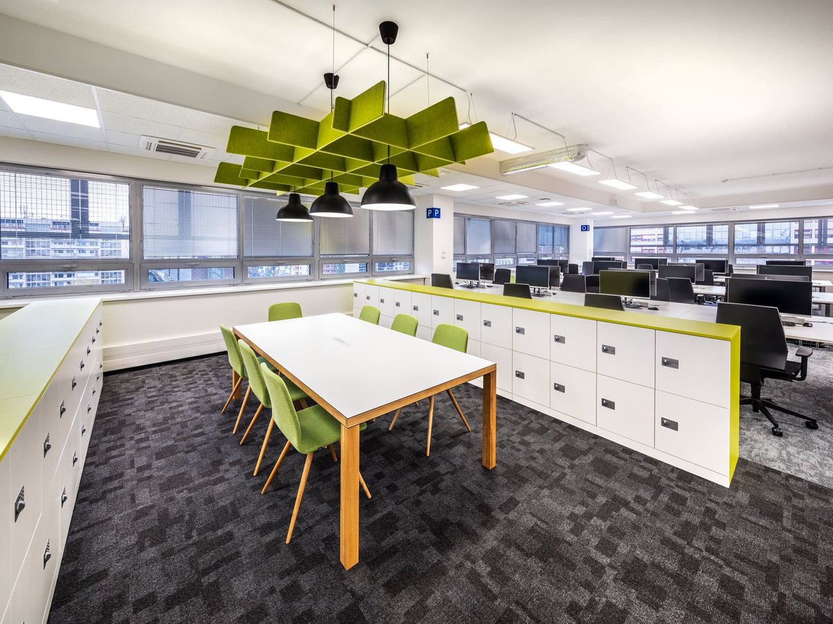 Tesco, realizace Lockers, pohled 14
