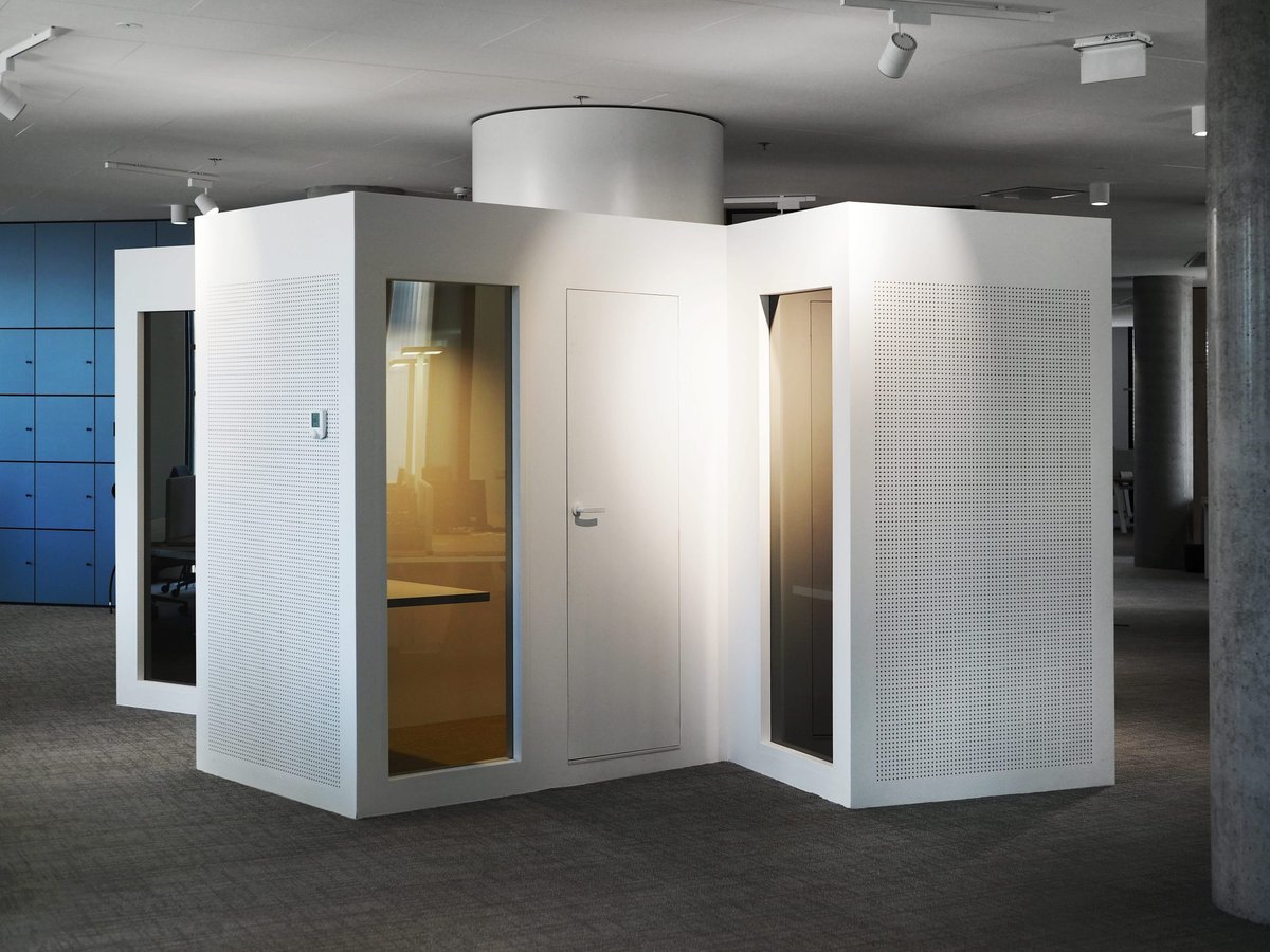 NTT, realizace Lockers, pohled 5