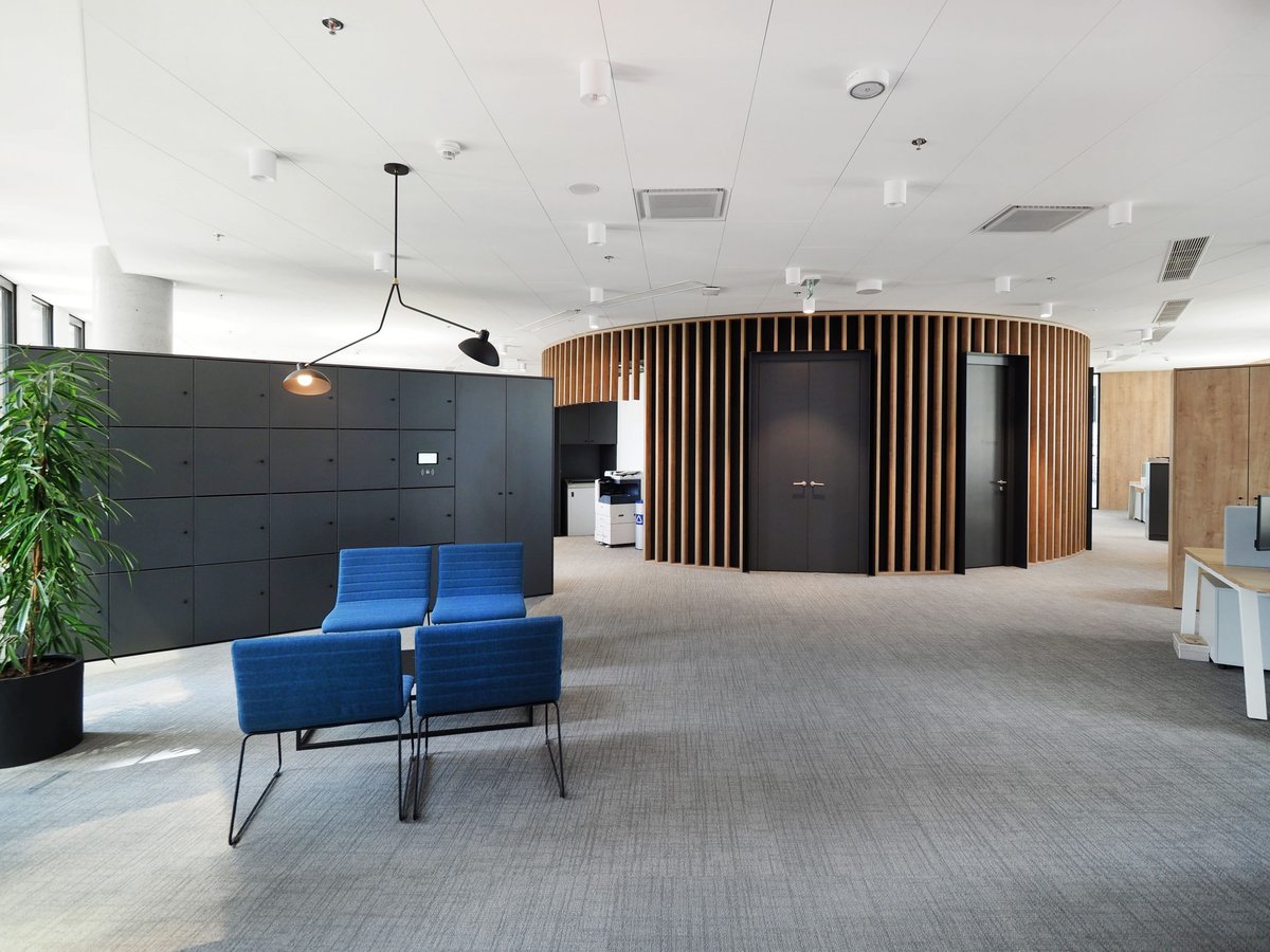 NTT, realizace Lockers, pohled 7